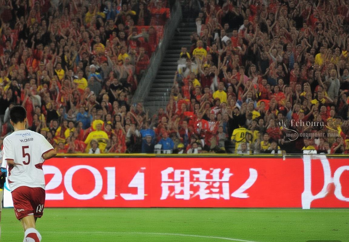 2014中超巅峰对决：上港恒大经典之战回顾(图3)